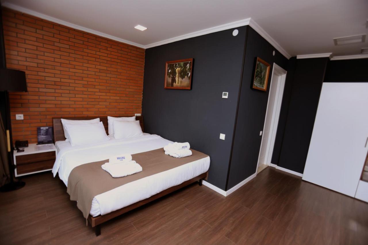 Bricks Hotel Tbilisi Exterior photo