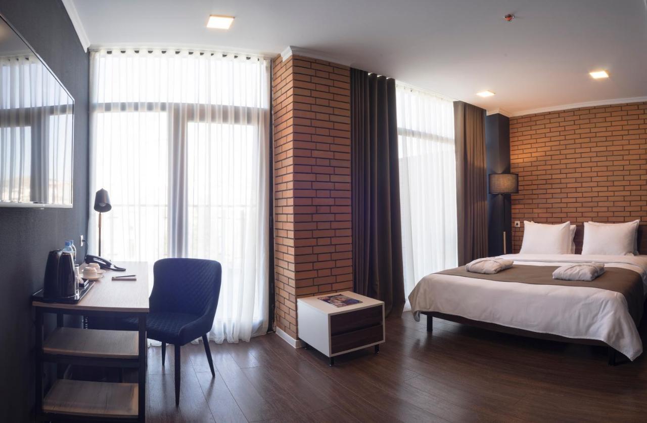 Bricks Hotel Tbilisi Exterior photo